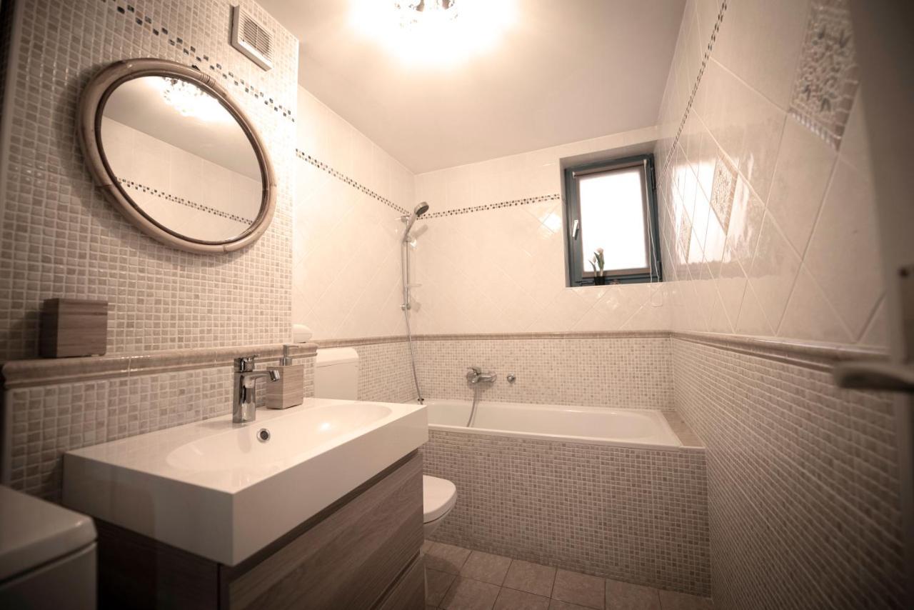 Modra Luna- Apartment With Terrace Izola Εξωτερικό φωτογραφία