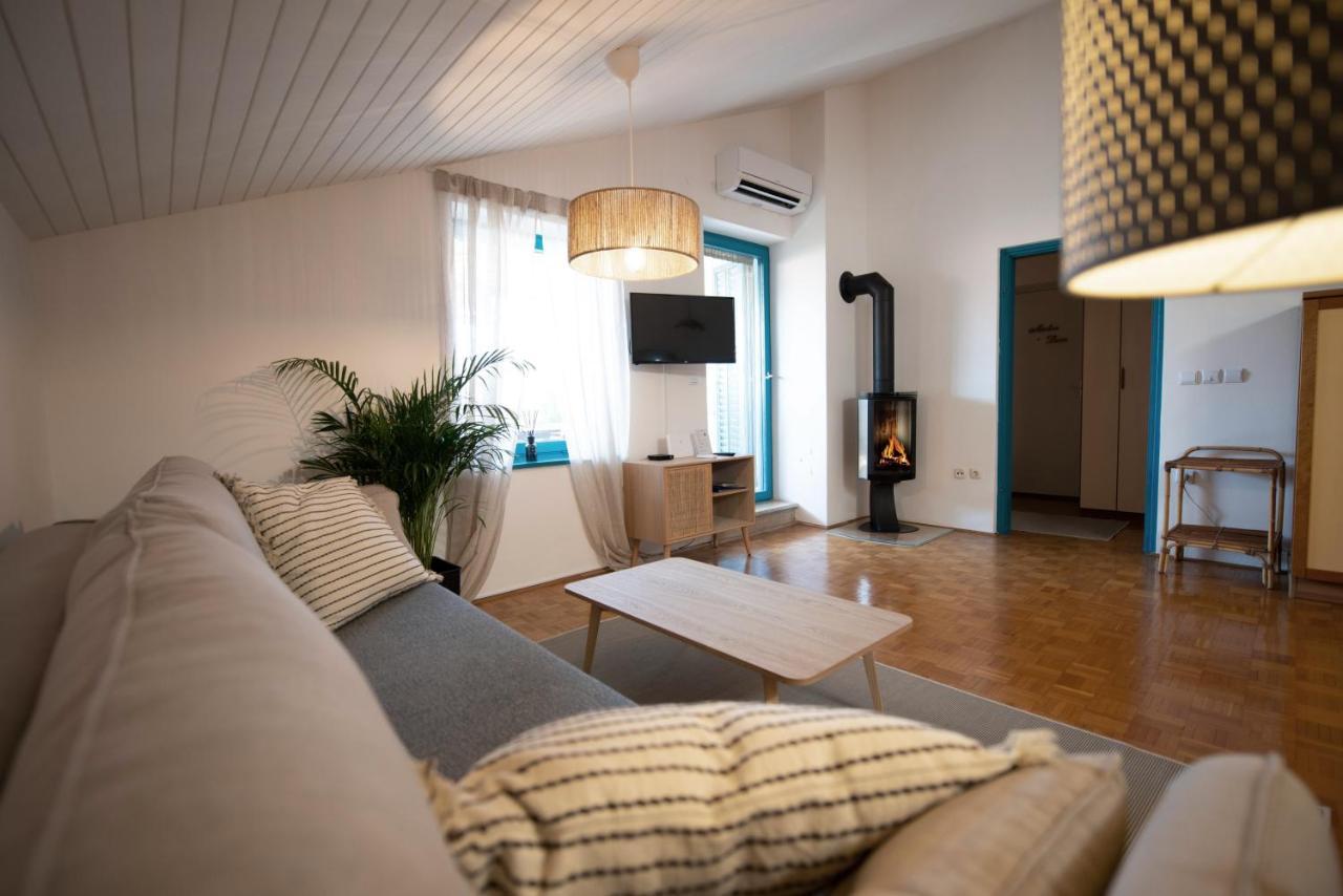 Modra Luna- Apartment With Terrace Izola Εξωτερικό φωτογραφία